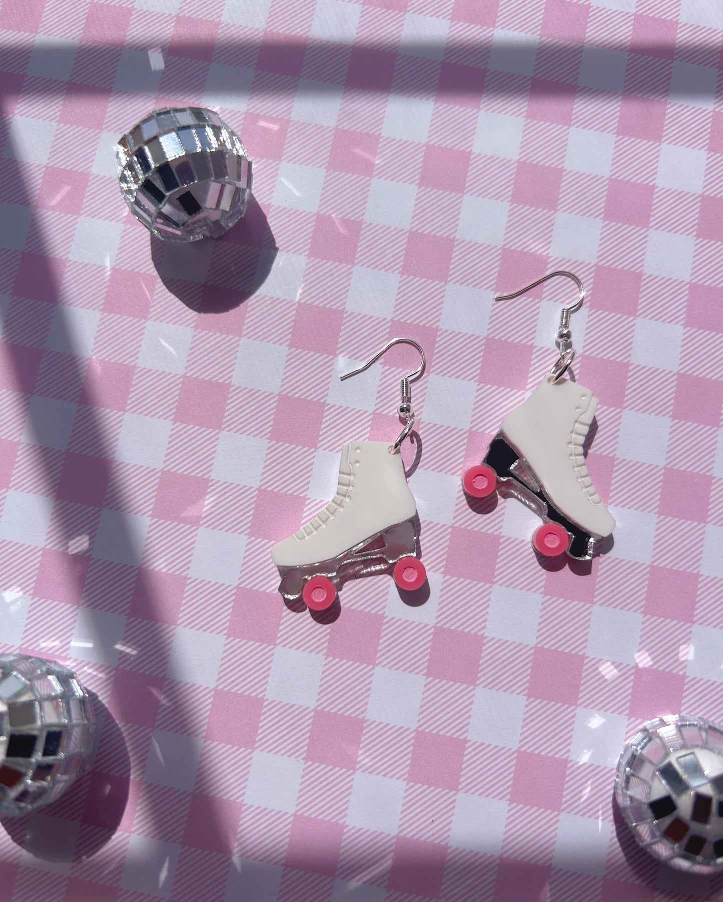 Diner girl!-roller skating earrings