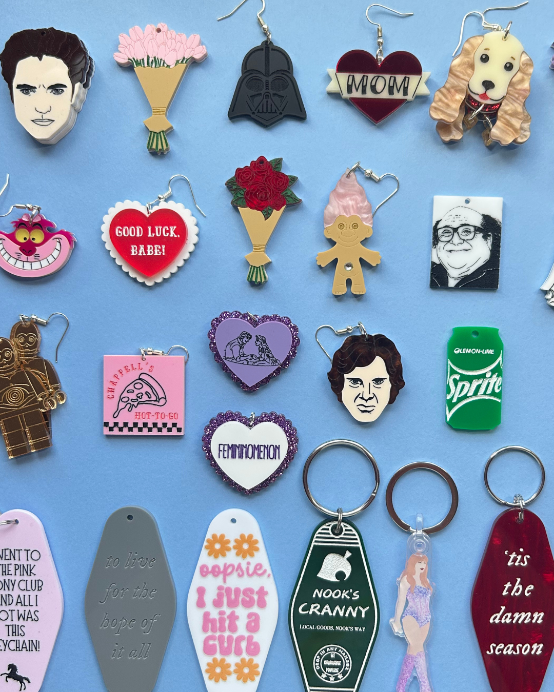 MYSTERY KEYCHAINS