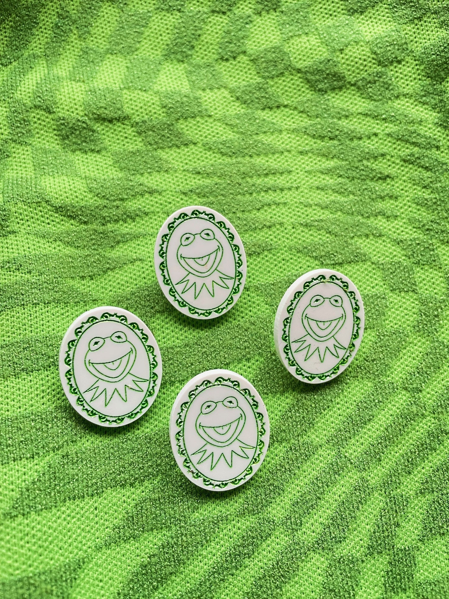 The kermit stud